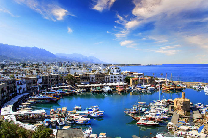 تحصیل در قبرس نیاز به مدرک زبان و شرایط سنی ندارد.