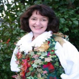  Geraldine McCaughrean